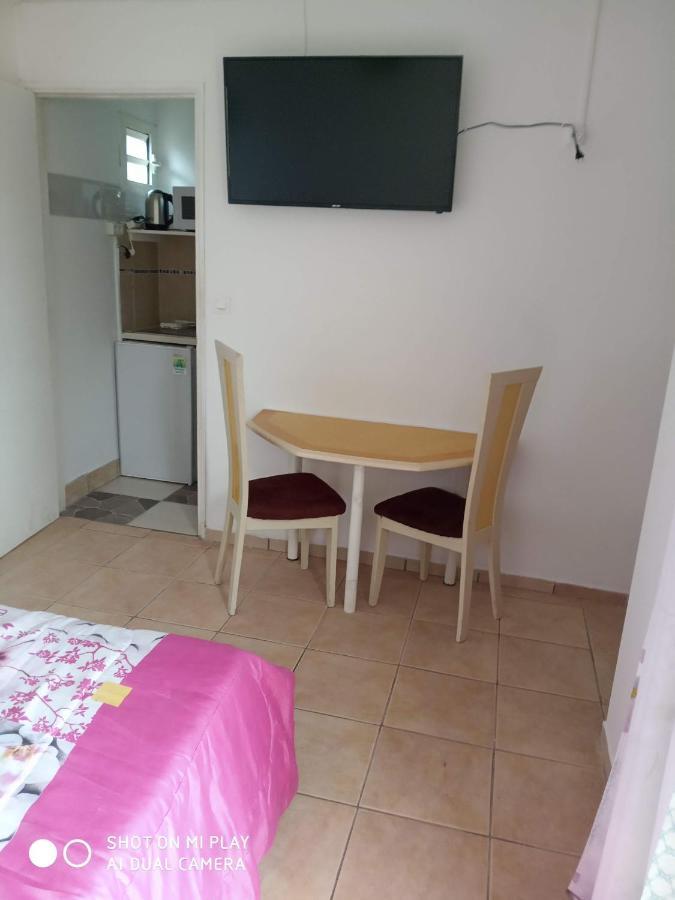 Charmant Studio Dans Le Sud, Ideal Pour Un Couple Trois Mares Kültér fotó